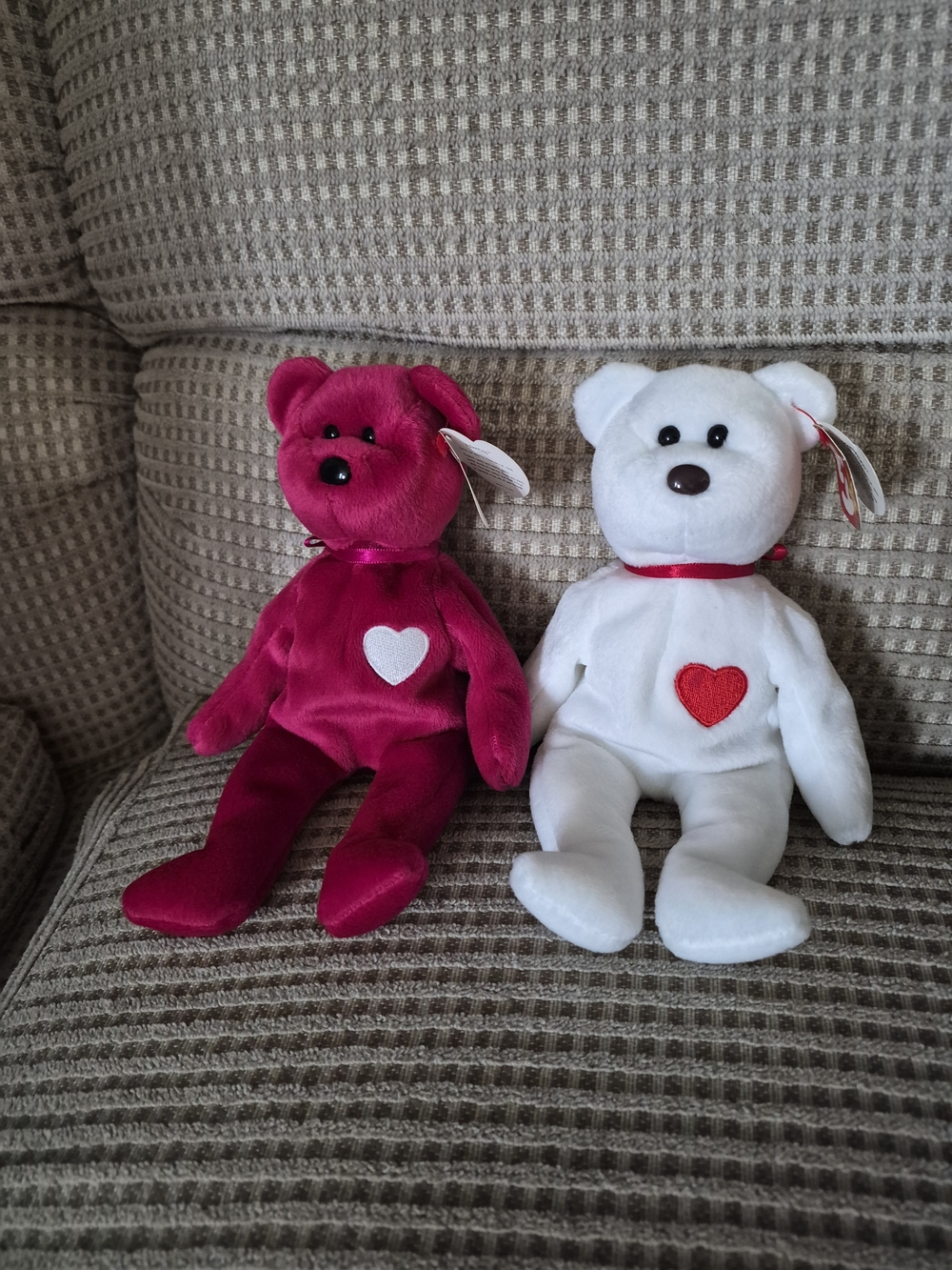 Plush Heart Teddy Bear Pair - White & Fuchsia Stuffed Animals